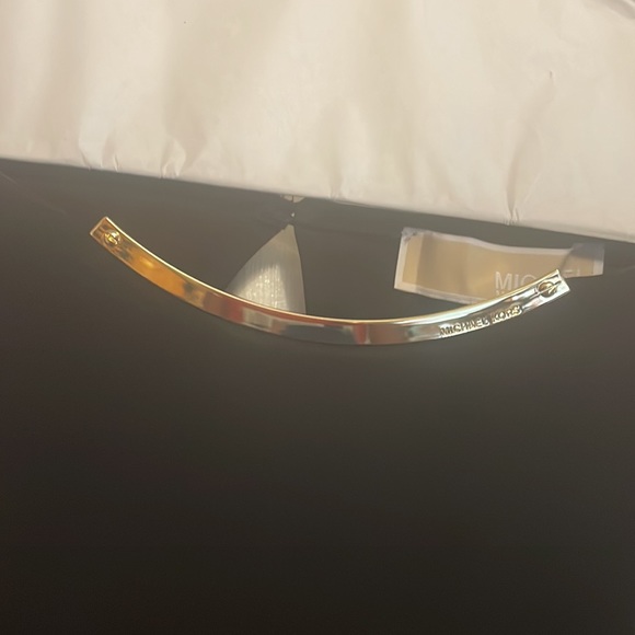 Cute Michael Kors Top! - Picture 2 of 4